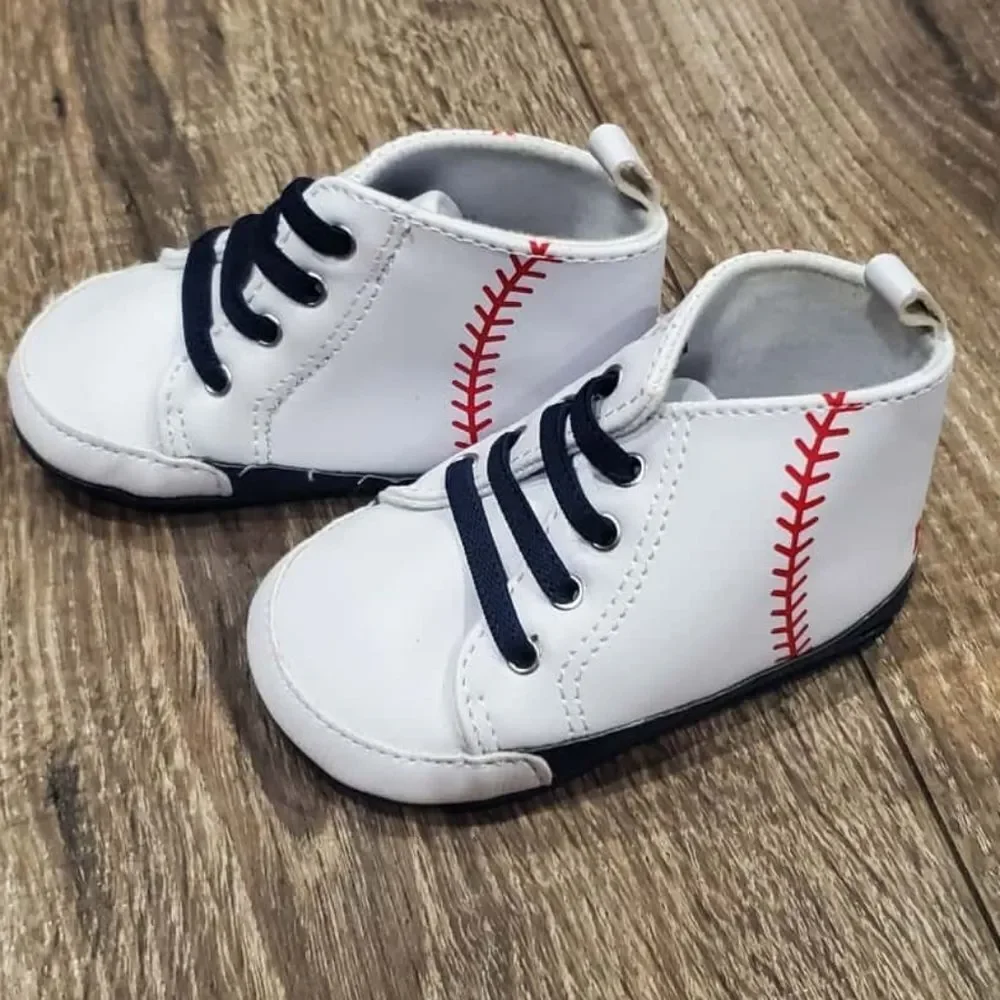 Baby Carter's Shoes Size 3-6M Baseball White Baby Shoes with Black Laces